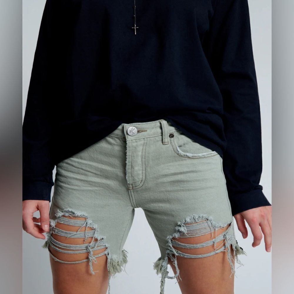 One Teaspoon Free People Stevies Long Length Boyfriend Shorts fade Khaki NWT 28 - Picture 12 of 12